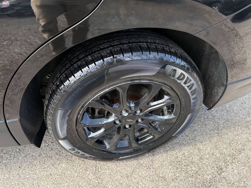 Used 2018 Chevrolet Equinox LT AWD/4WD image 10