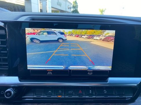 Used 2023 GMC Sierra 1500 Elevation w/ X31 Off-Road Package image 15