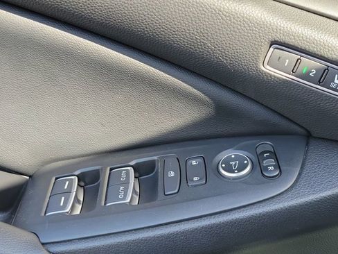 Used 2018 Honda Accord EX-L image 30