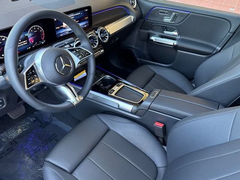 New 2026 Mercedes-Benz GLB 250 image 9