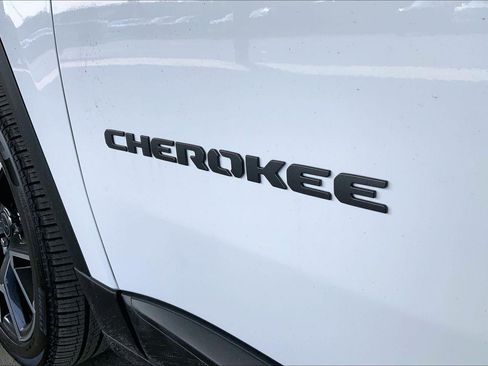 New 2026 Jeep Cherokee Overland w/ Trailer Tow Group AWD/4WD image 20