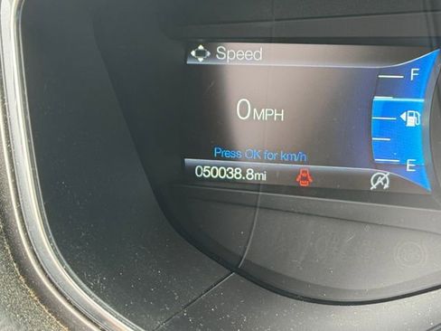 Used 2020 Ford Fusion SE image 18