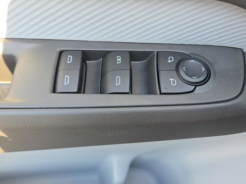 New 2027 Chevrolet Bolt LT w/ Comfort Package image 15