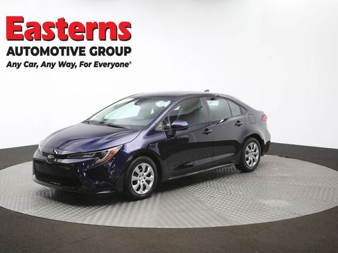 Used 2022 Toyota Corolla LE image 56