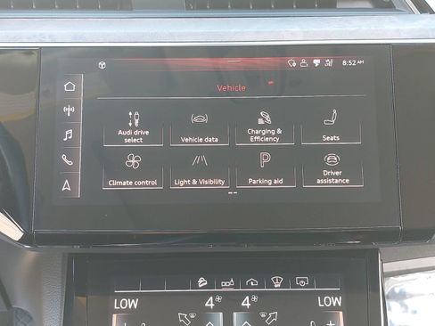 Used 2019 Audi e-tron Prestige AWD/4WD image 25