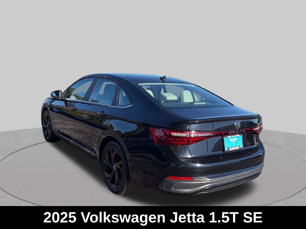 Used 2025 Volkswagen Jetta SE w/ Sunroof Package FWD image 3