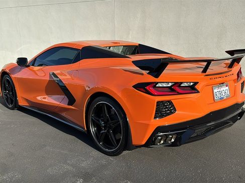 Used 2022 Chevrolet Corvette Stingray Premium Conv w/ Z51 Performance Package image 4