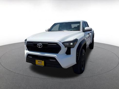 Used 2025 Toyota Tacoma TRD Off-Road AWD/4WD image 7