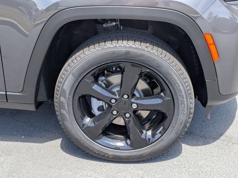 New 2026 Jeep Grand Cherokee Limited w/ Limited Altitude Package RWD image 12