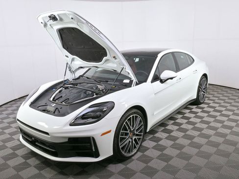 New 2026 Porsche Panamera image 33
