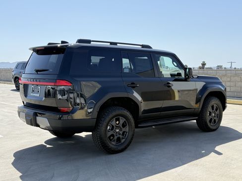 New 2026 Lexus GX 550 AWD/4WD image 12