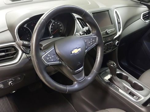 Used 2020 Chevrolet Equinox LT image 17