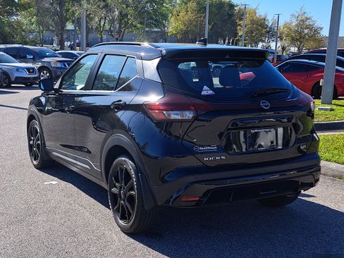 Certified 2024 Nissan Kicks SR w/ SR Premium Package FWD image 7