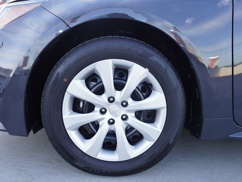 Certified 2025 Toyota Corolla LE image 20