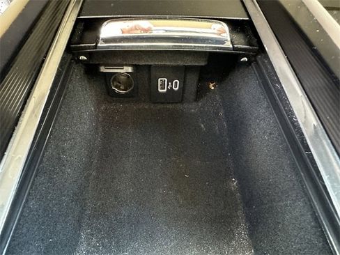 Certified 2022 Lincoln Corsair AWD w/ Equipment Group 101A image 25