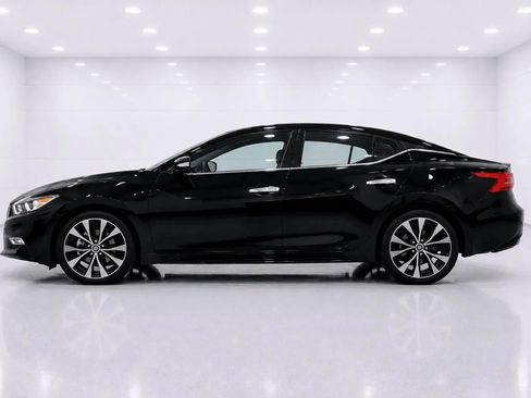Used 2016 Nissan Maxima SR FWD image 2