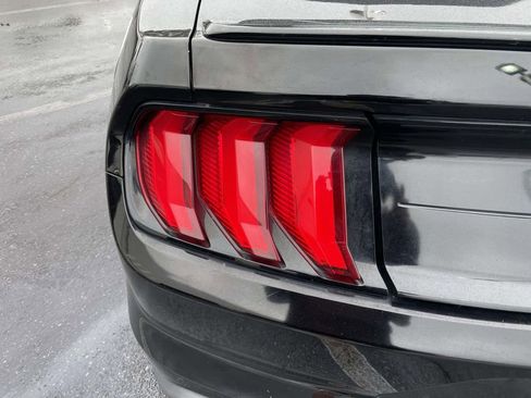 Used 2019 Ford Mustang Premium image 18