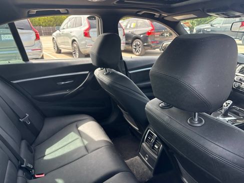 Used 2017 BMW 330i Sedan RWD image 11