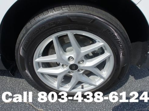 Used 2024 Ford Edge SEL AWD/4WD image 15