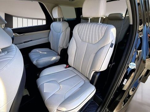 Used 2025 Hyundai Palisade Limited image 21