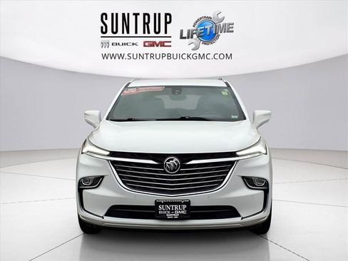 Used 2024 Buick Enclave Premium image 33