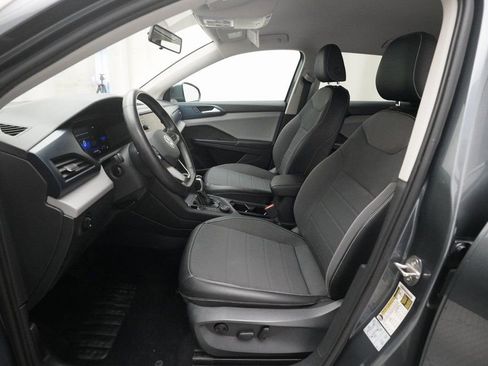 Used 2022 Volkswagen Taos SE image 7