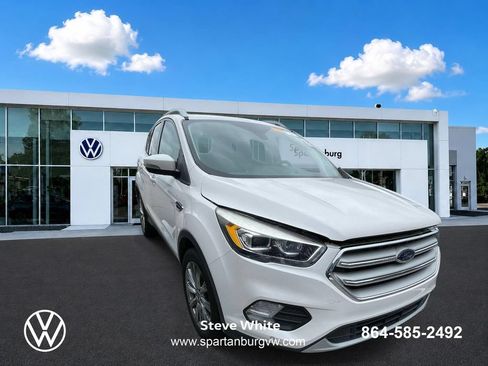 Used 2018 Ford Escape Titanium AWD/4WD image 1