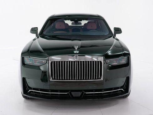 Used 2025 Rolls-Royce Ghost image 8