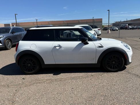 Used 2020 MINI Cooper 2-Door Hardtop FWD image 4