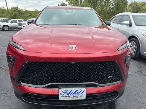 Used 2025 Buick Enclave Sport Touring w/ Power Package image 8