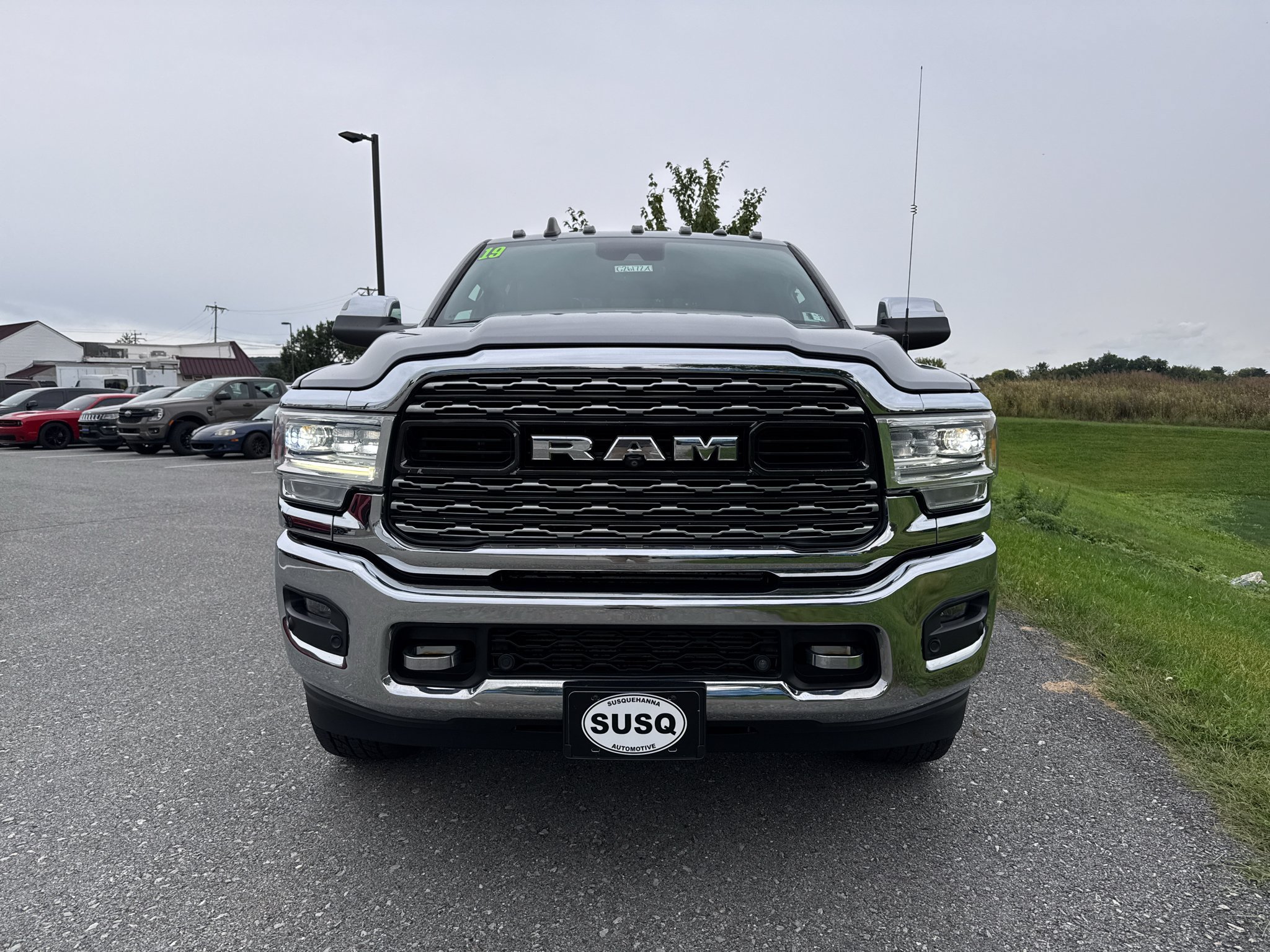 Used 2019 RAM 2500 Limited AWD/4WD image 2