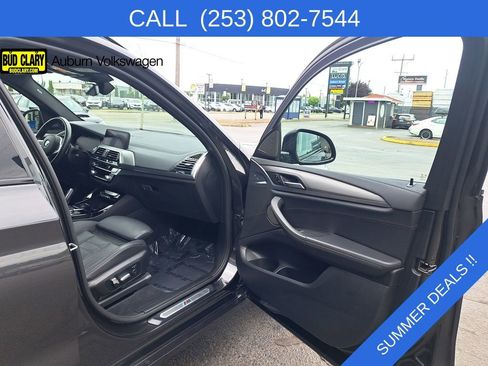 Used 2021 BMW X3 xDrive30e w/ Executive Package AWD/4WD image 21