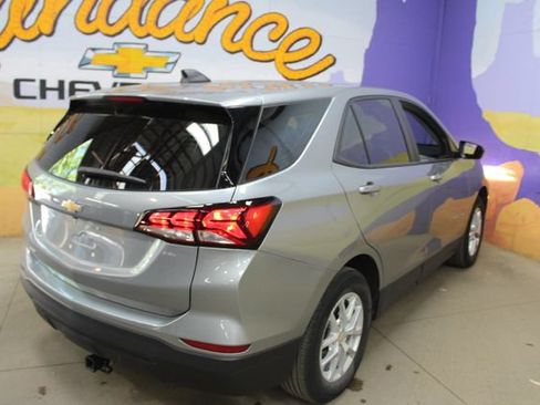 Used 2023 Chevrolet Equinox LS FWD image 8