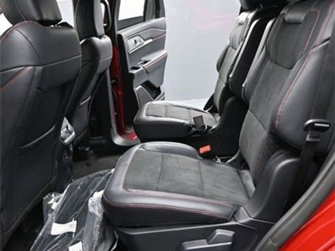 New 2026 Ford Explorer ST image 19