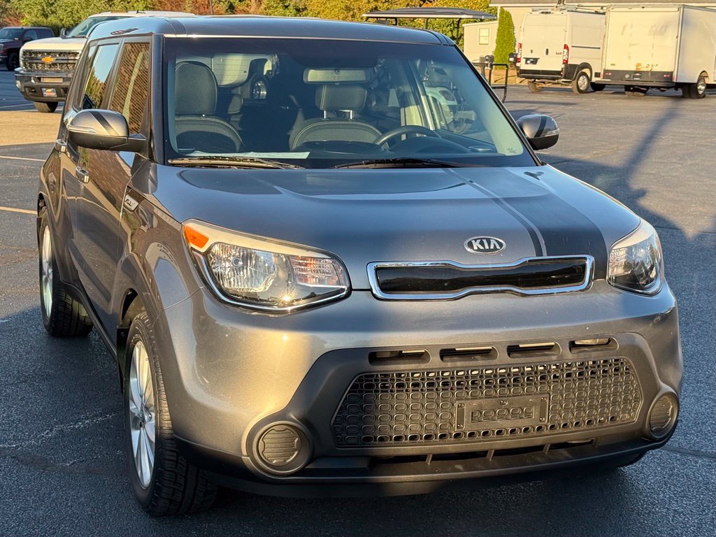 Used 2014 Kia Soul + FWD image 3