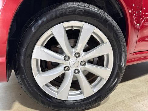 Used 2012 Mitsubishi Outlander Sport SE AWD/4WD image 2