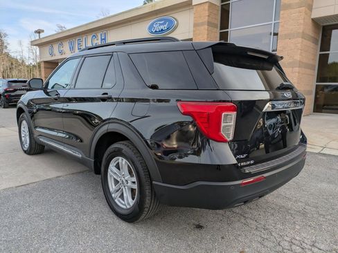 Certified 2023 Ford Explorer XLT image 6
