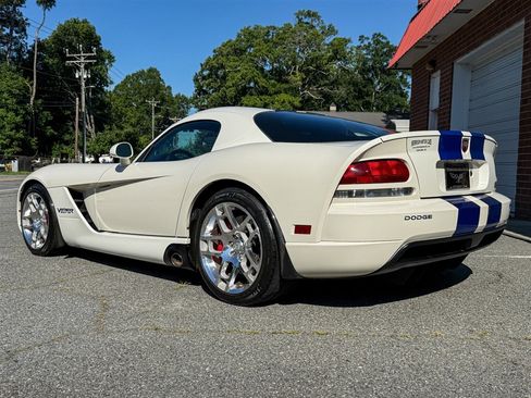 Used 2006 Dodge Viper SRT-10 w/ VOI9 Edition RWD image 18