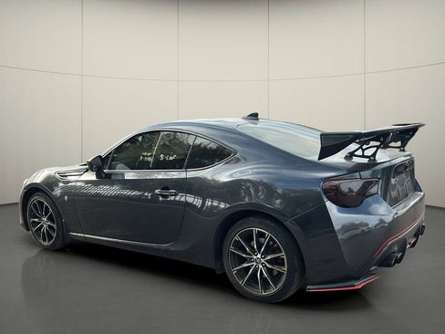 Used 2019 Toyota 86 image 5