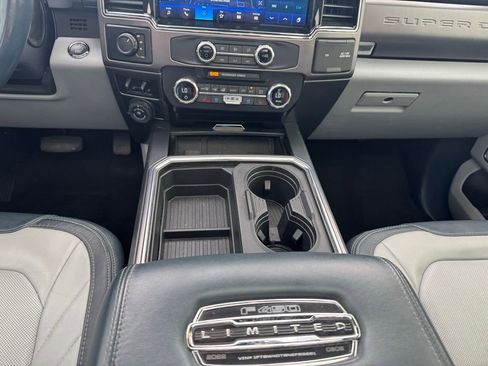 Used 2022 Ford F450 Limited w/ FX4 Off-Road Package image 17