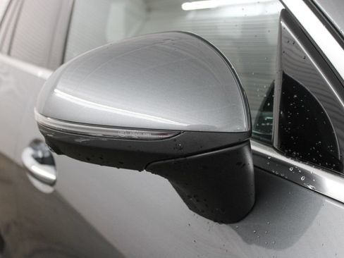 Used 2023 Mercedes-Benz GLC 300 image 13