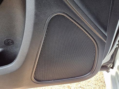 Used 2022 Dodge Charger R/T w/ Blacktop Package image 15