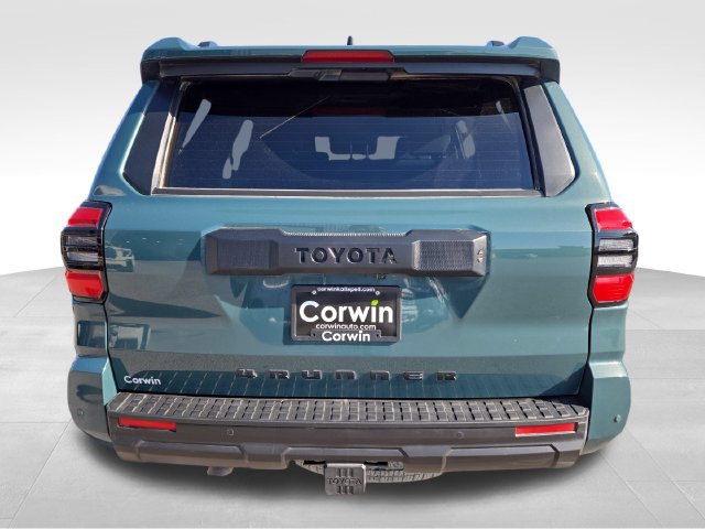 Used 2025 Toyota 4Runner TRD Off-Road Premium AWD/4WD image 12