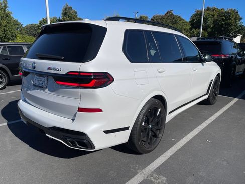 Used 2025 BMW X7 M60i AWD/4WD image 2