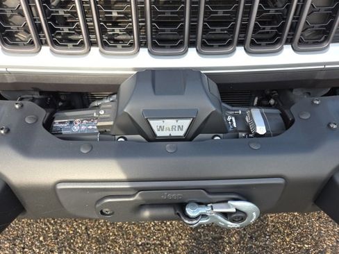 Used 2024 Jeep Wrangler Unlimited Rubicon 392 image 25