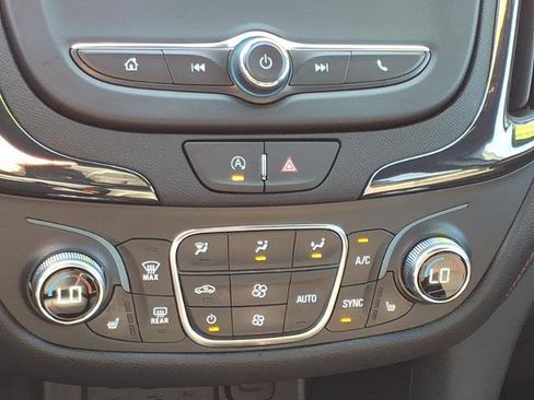 Used 2024 Chevrolet Equinox RS AWD/4WD image 23