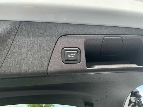 Used 2023 Buick Envision Essence w/ Technology Package I AWD/4WD image 31