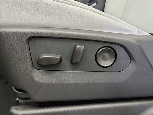 New 2026 Chevrolet Tahoe Premier w/ Sun And Tow Package AWD/4WD image 33