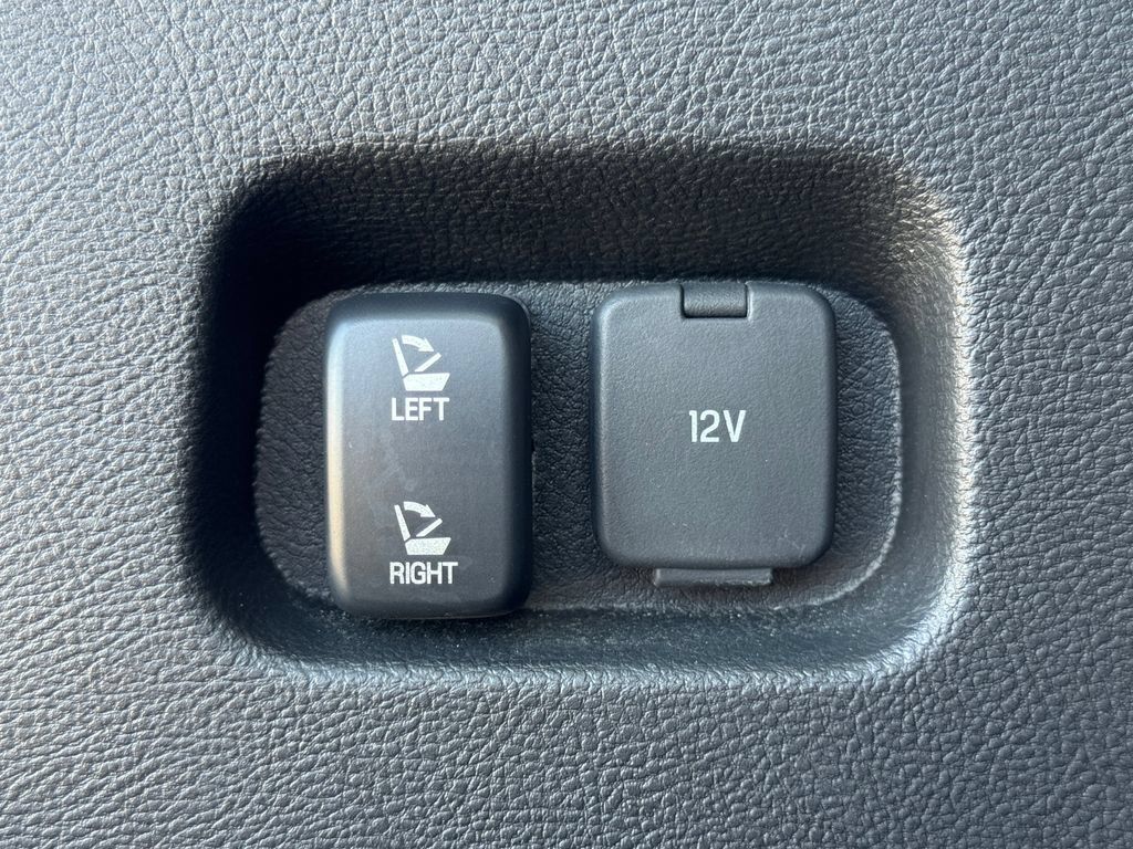 Used 2024 Ford Edge SEL AWD/4WD image 31