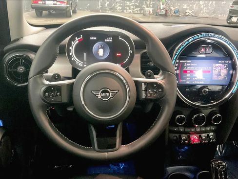 Used 2024 MINI Cooper S image 9